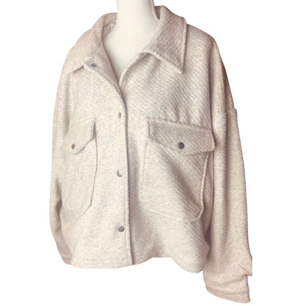 Cavalini Wm’s Sz 2X Ivory Snap Down Shacket Jacket